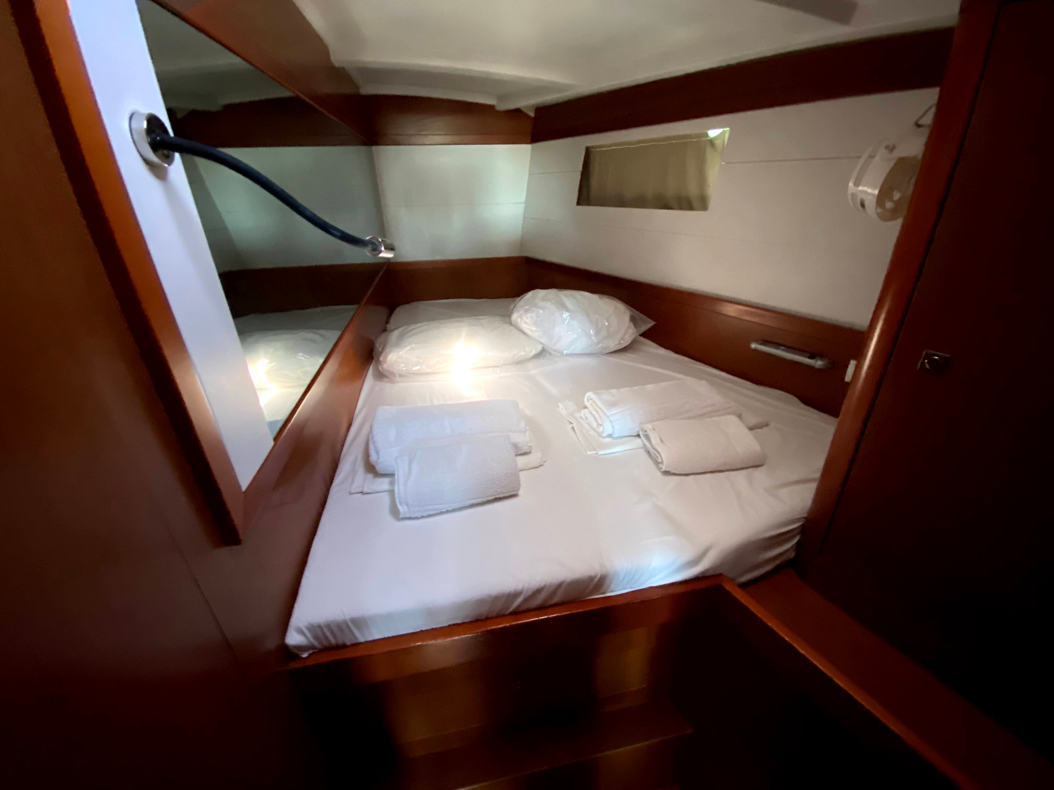 Melina - Yelkenli içinde Rodos