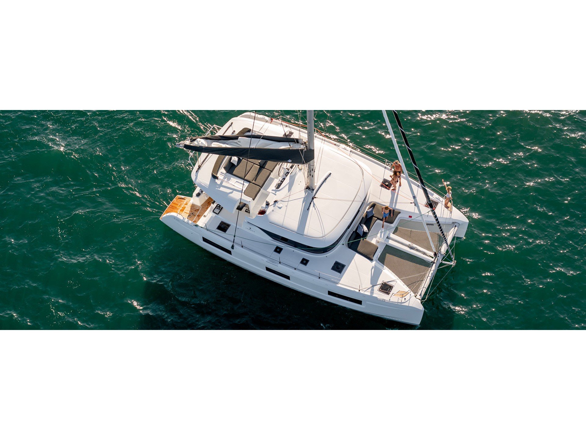 Peaches - Katamaran içinde Lefkada