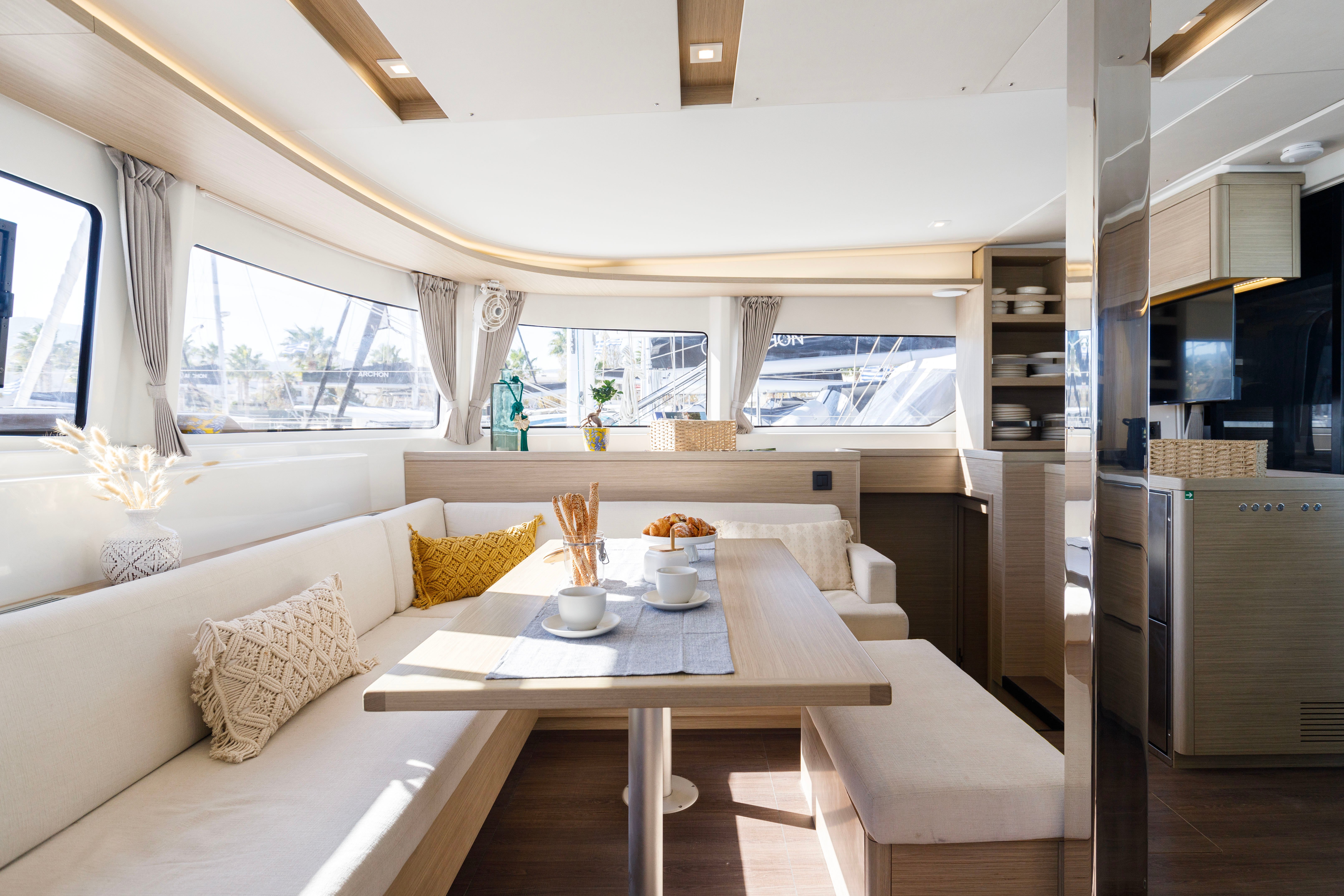 Xhenia - Katamaran içinde Rodos