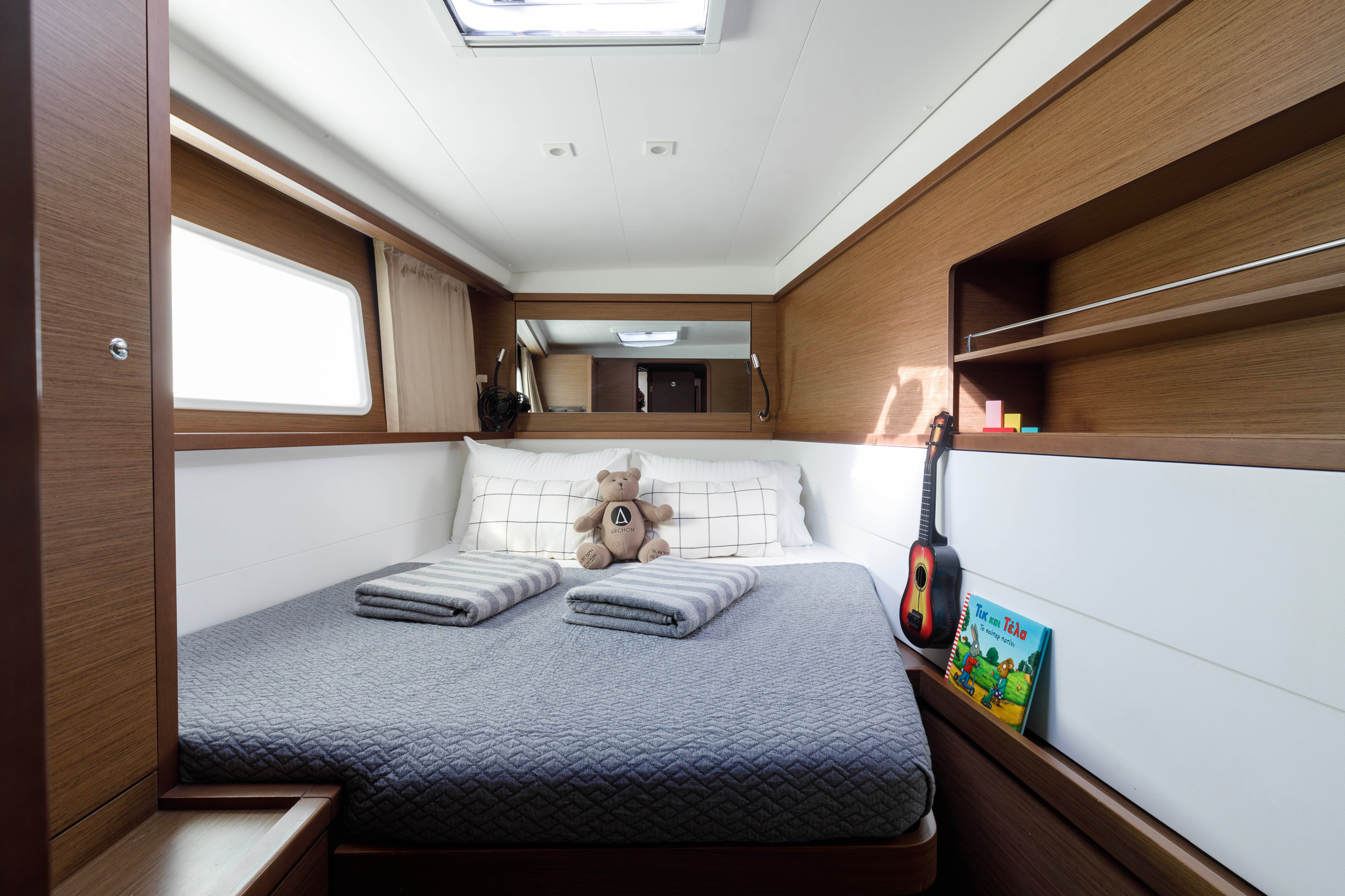 Greis - Katamaran içinde Rodos