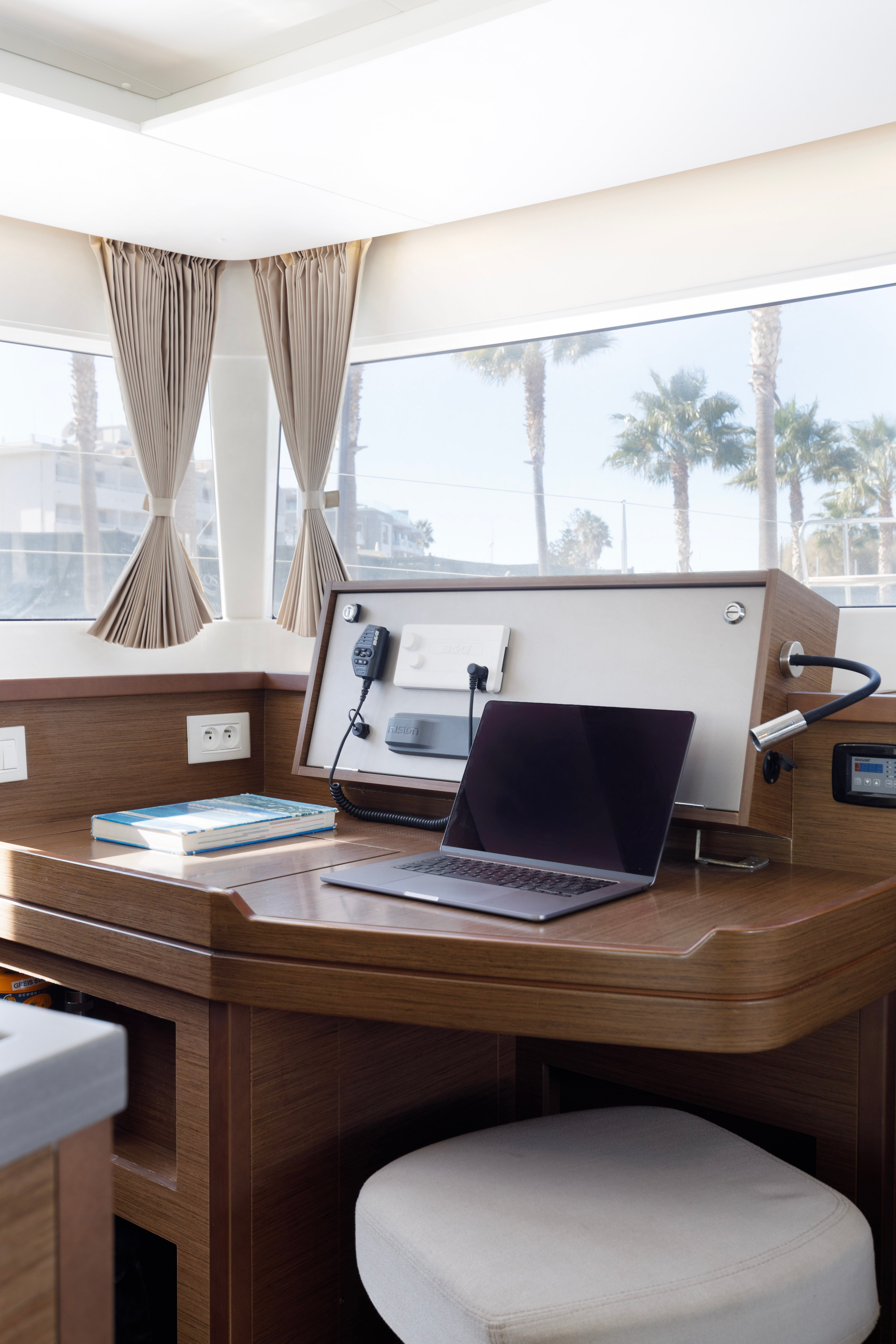 Greis - Katamaran içinde Rodos