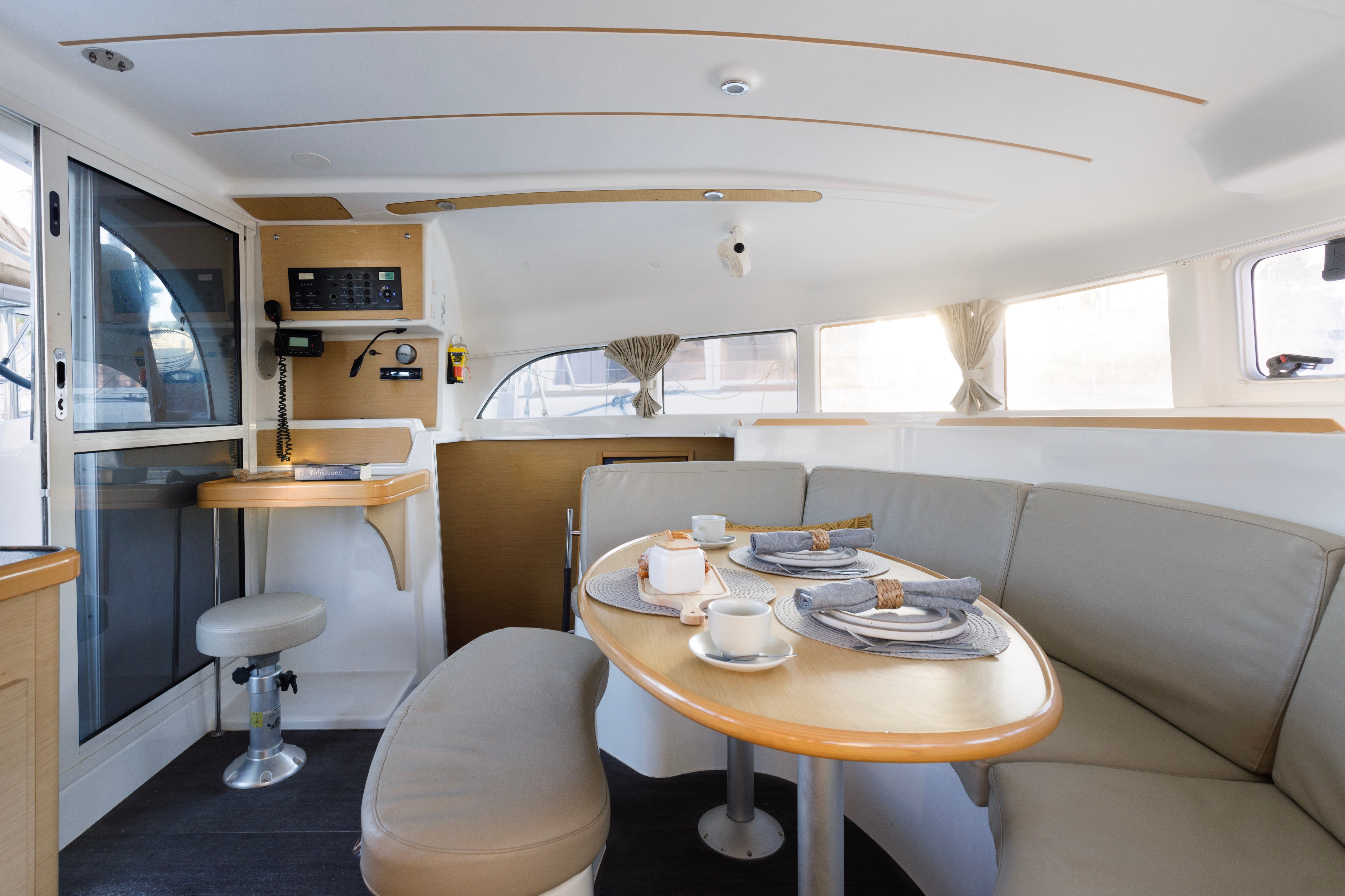 Beluga - Katamaran içinde Rodos