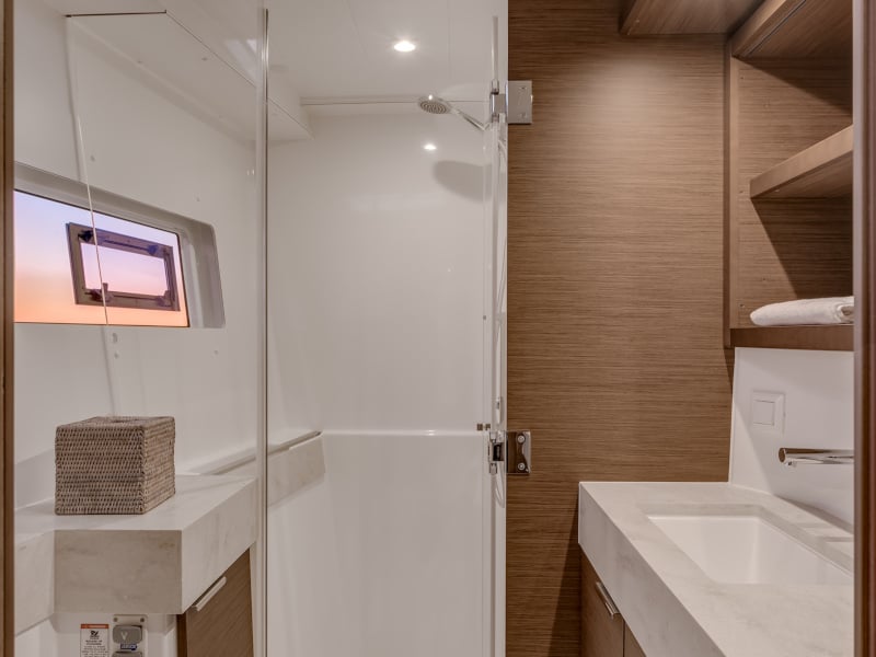 K-35 - Catamaran in Tambon Pa Klok