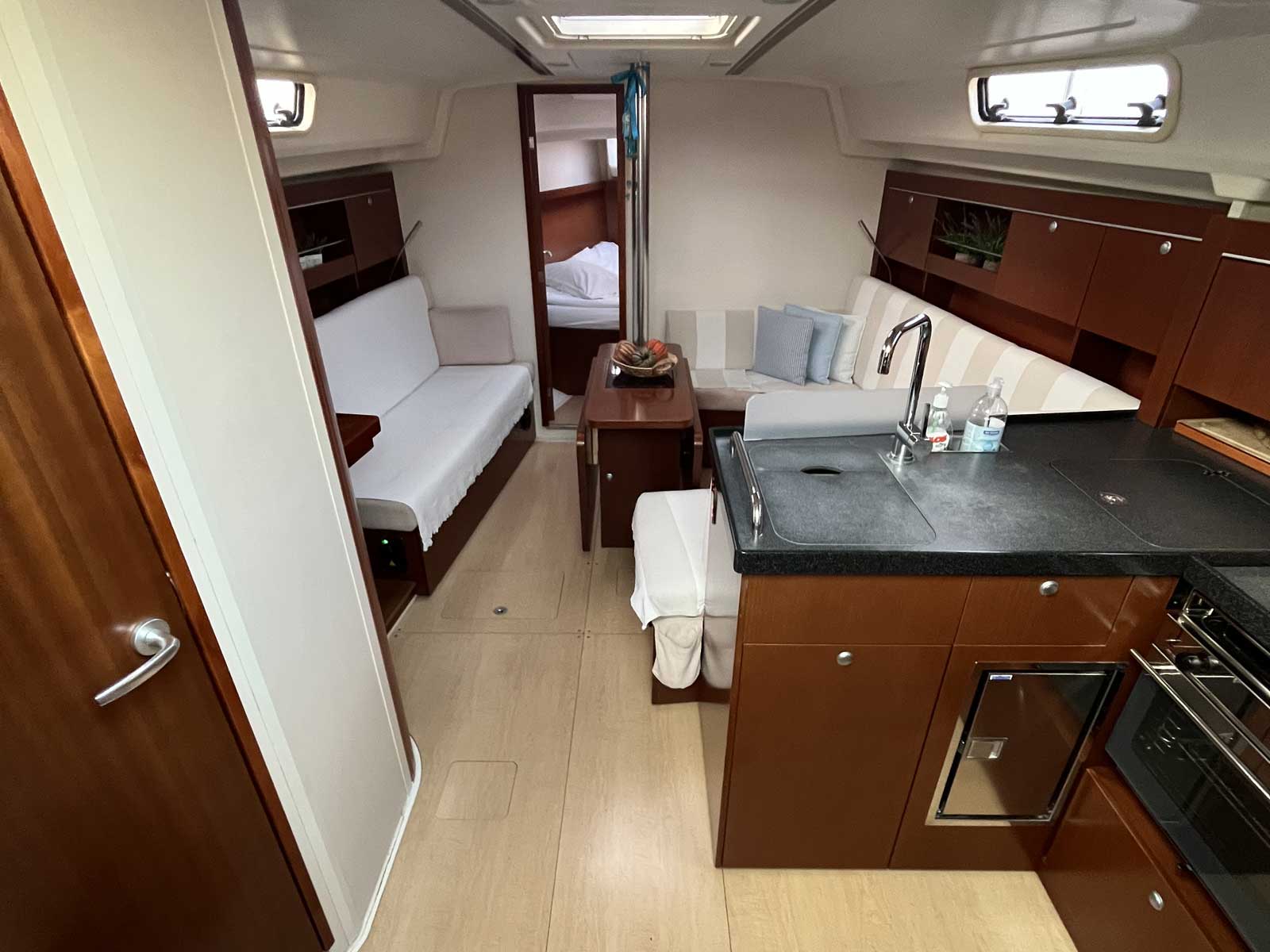 Alkyoni - Sailboat in Sami