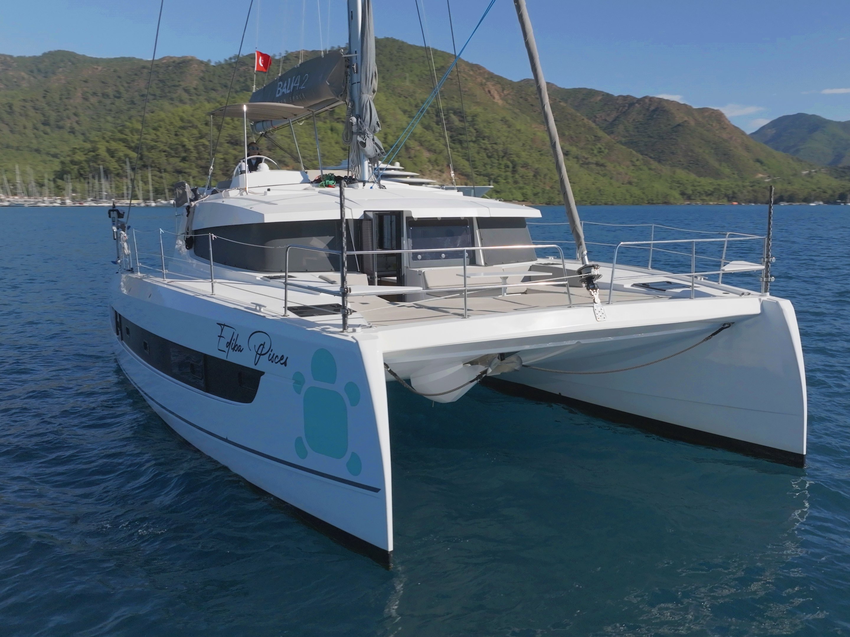 Pisces - Catamaran in Sarıana