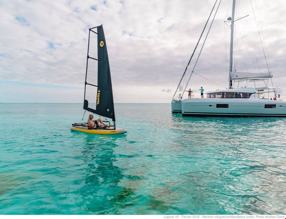 HeyBlue - Catamaran in Paros
