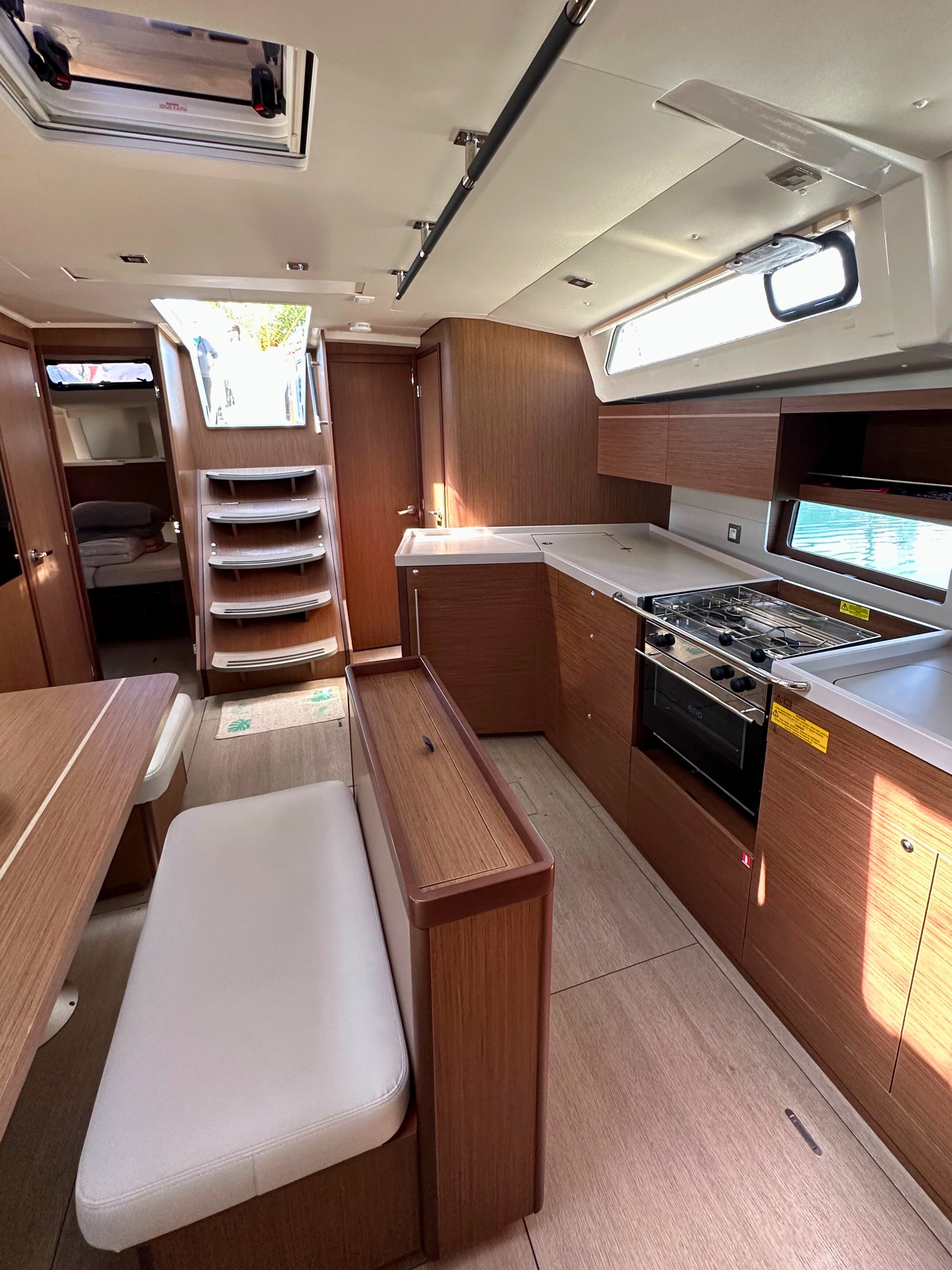 Ilia - Sailboat in Alimos