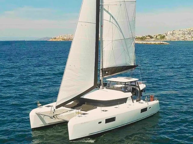 Rosa dei Venti - Catamaran in Paros
