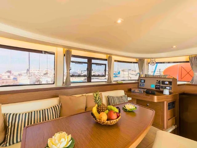 Rosa dei Venti - Catamaran in Paros