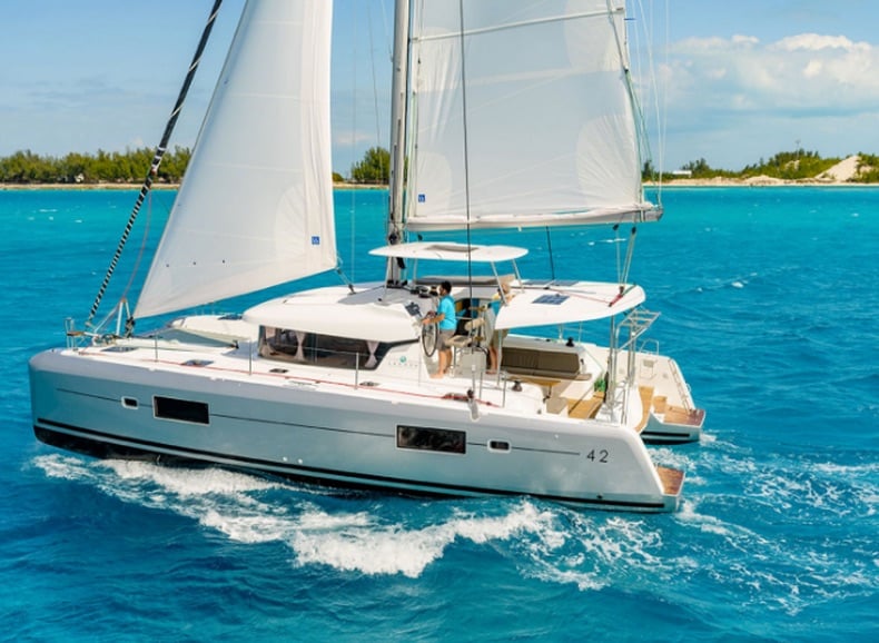 No Name: Forward Cabin #2 (Cabin Charter 2 pax) FULLY CREWED, ALL EXPENSES - Catamaran in Lefkada