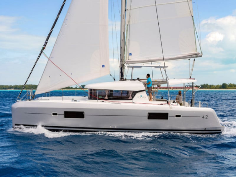 No Name: Master Cabin #2 (Cabin Charter 2 pax) FULLY CREWED, ALL EXPENSES - Catamaran in Lefkada