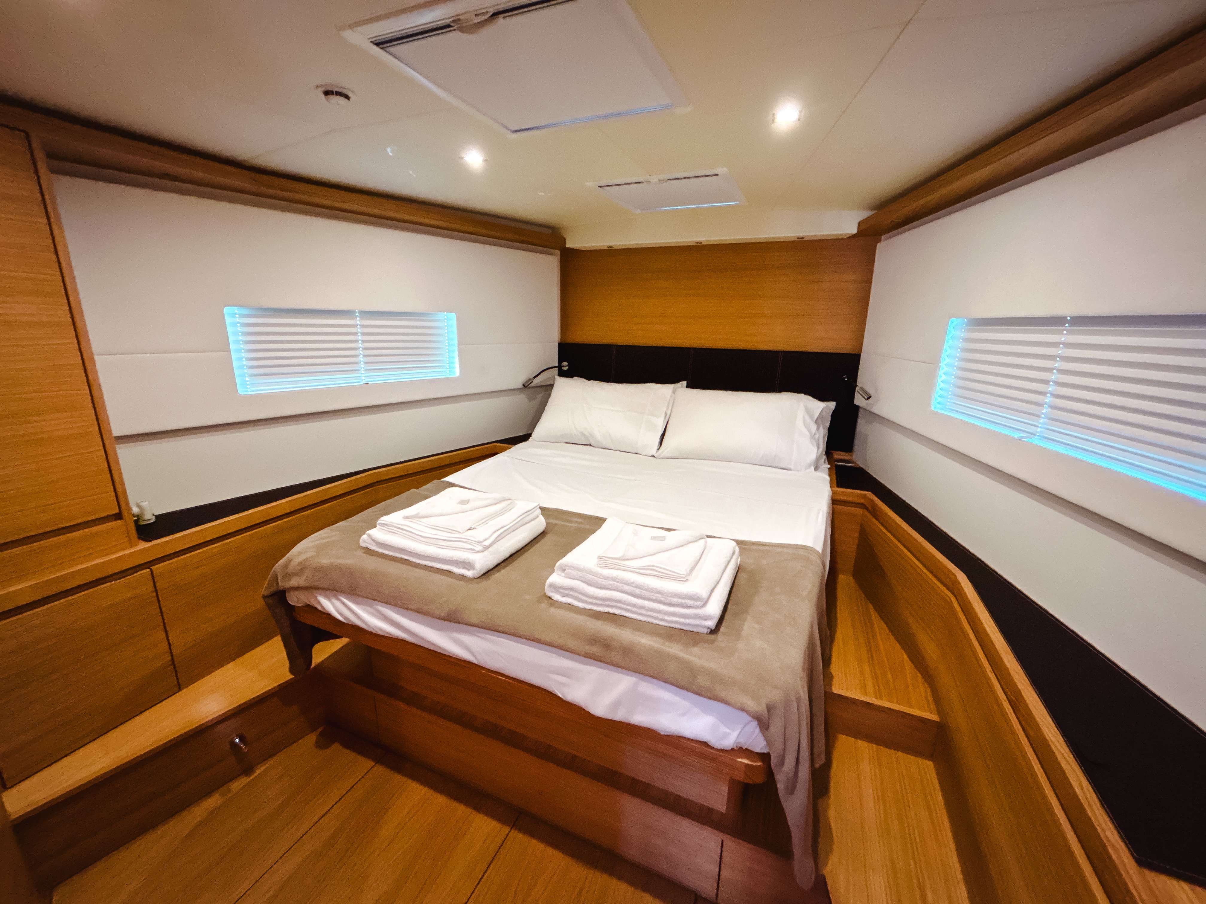 Premium - Sailboat in Salerno