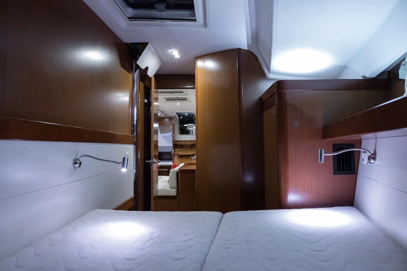 Vanessa M - Sailboat in Lefkada