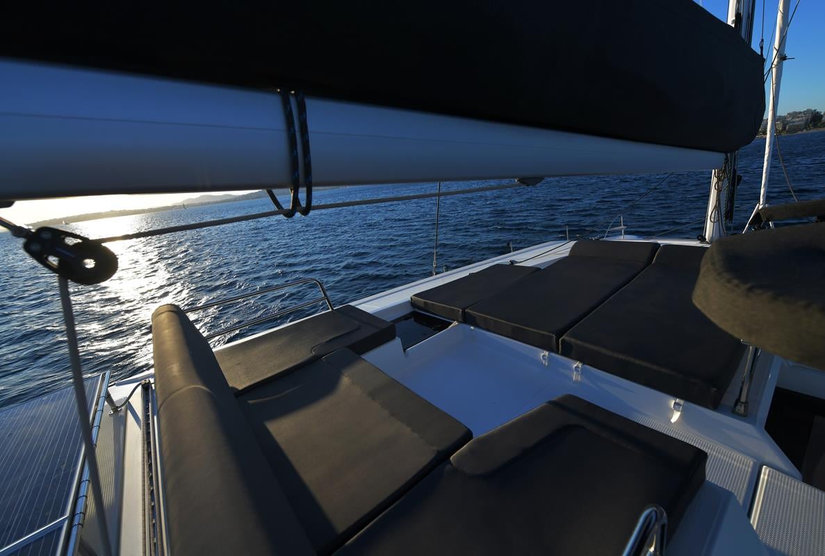 Eclipsea - Katamaran içinde Alimos