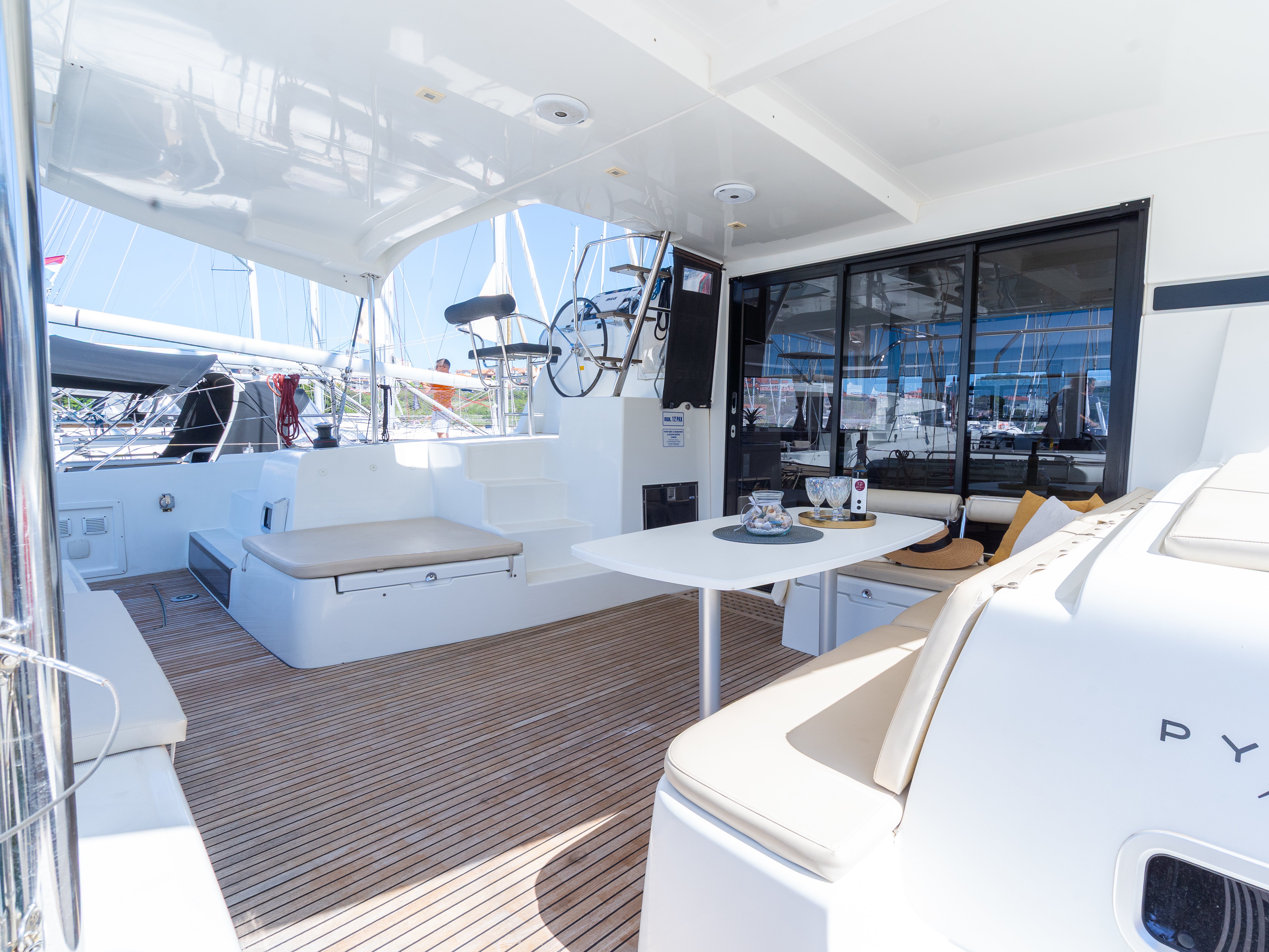 Fleur de Sel - Catamaran in Pula