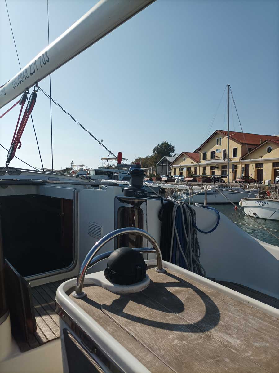 Nela - Sailboat in Nikiana