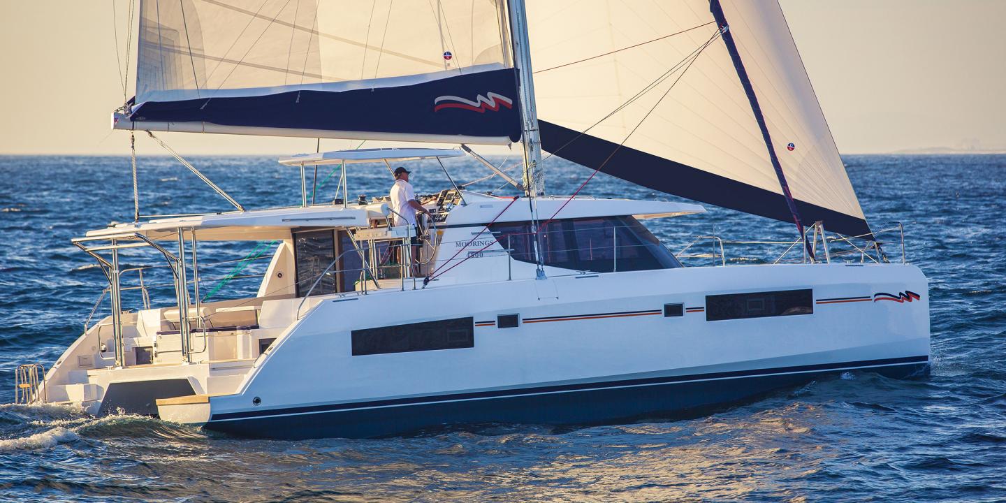 Moorings 4500L Club - Catamaran in Cannigione