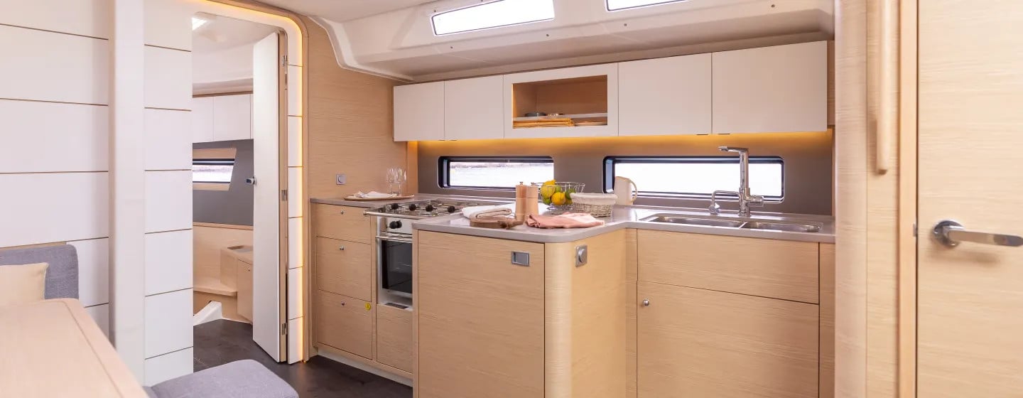 Moorings 41.3 Exclusive Plus - Sailboat in Wickhams Cay 2