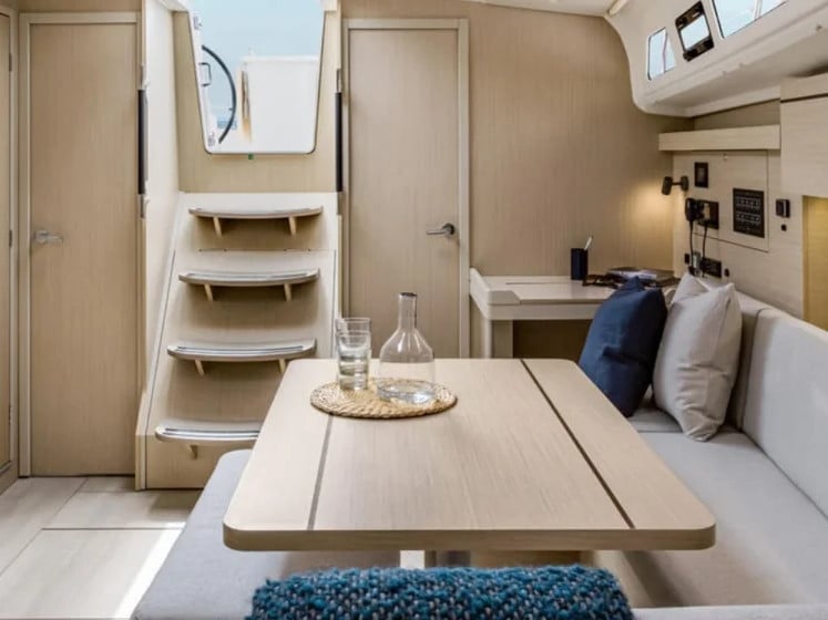 Moorings 42.3 Exclusive - Sailboat in Marigot