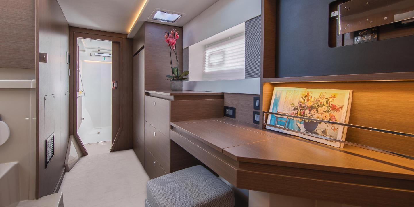 Moorings 4200/3 Club - Catamaran in Wickhams Cay 2