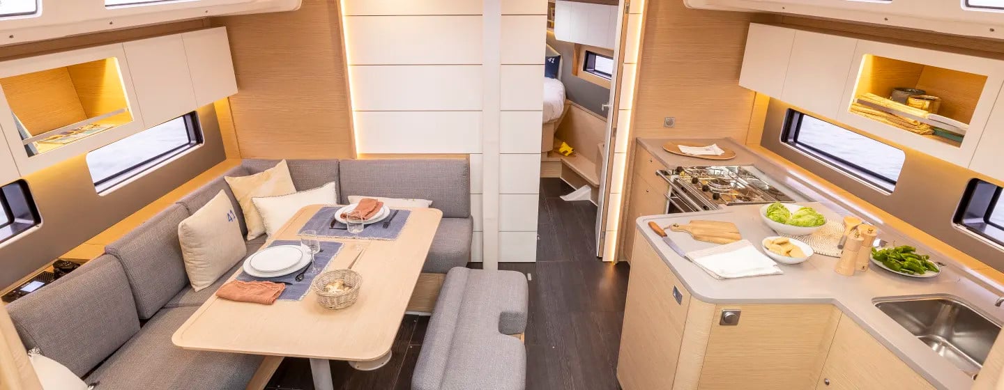 Moorings 41.3 Exclusive Plus - Sailboat in Pireas