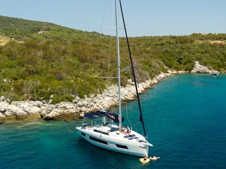 Moorings 44.4 Exclusive Plus - Sailboat in Pireas