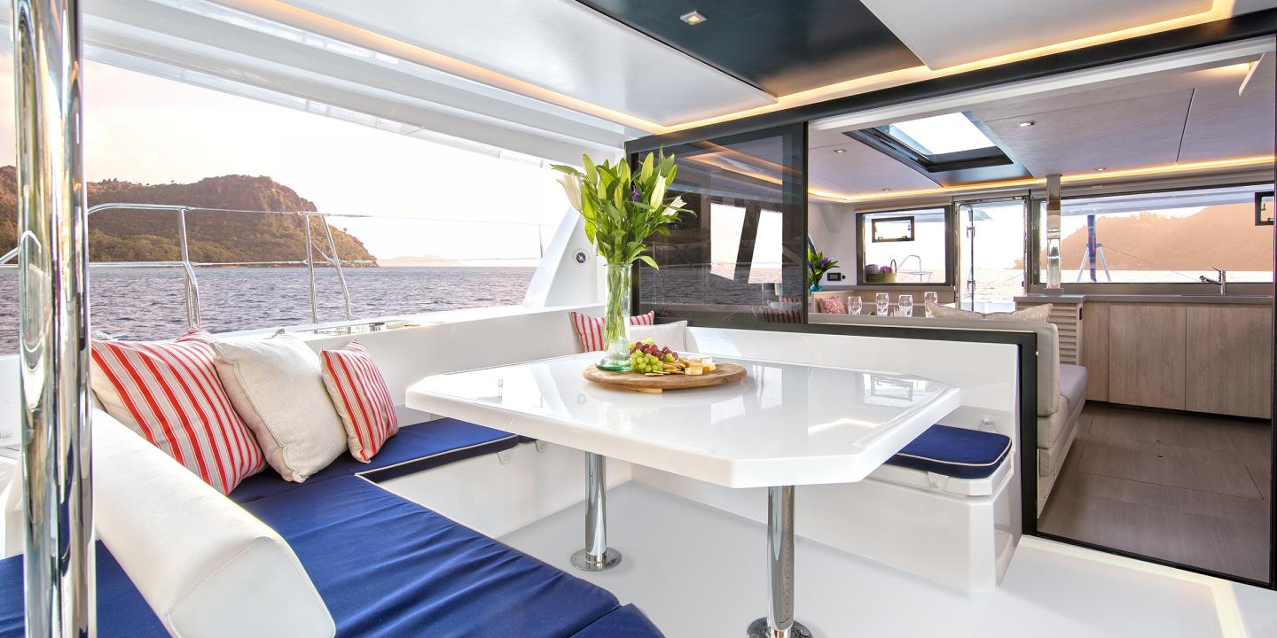 Moorings 4500L/10 Exclusive - Catamaran in Providence