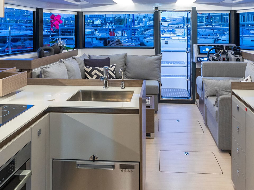Moorings 403 PC Exclusive - Catamaran in Marina