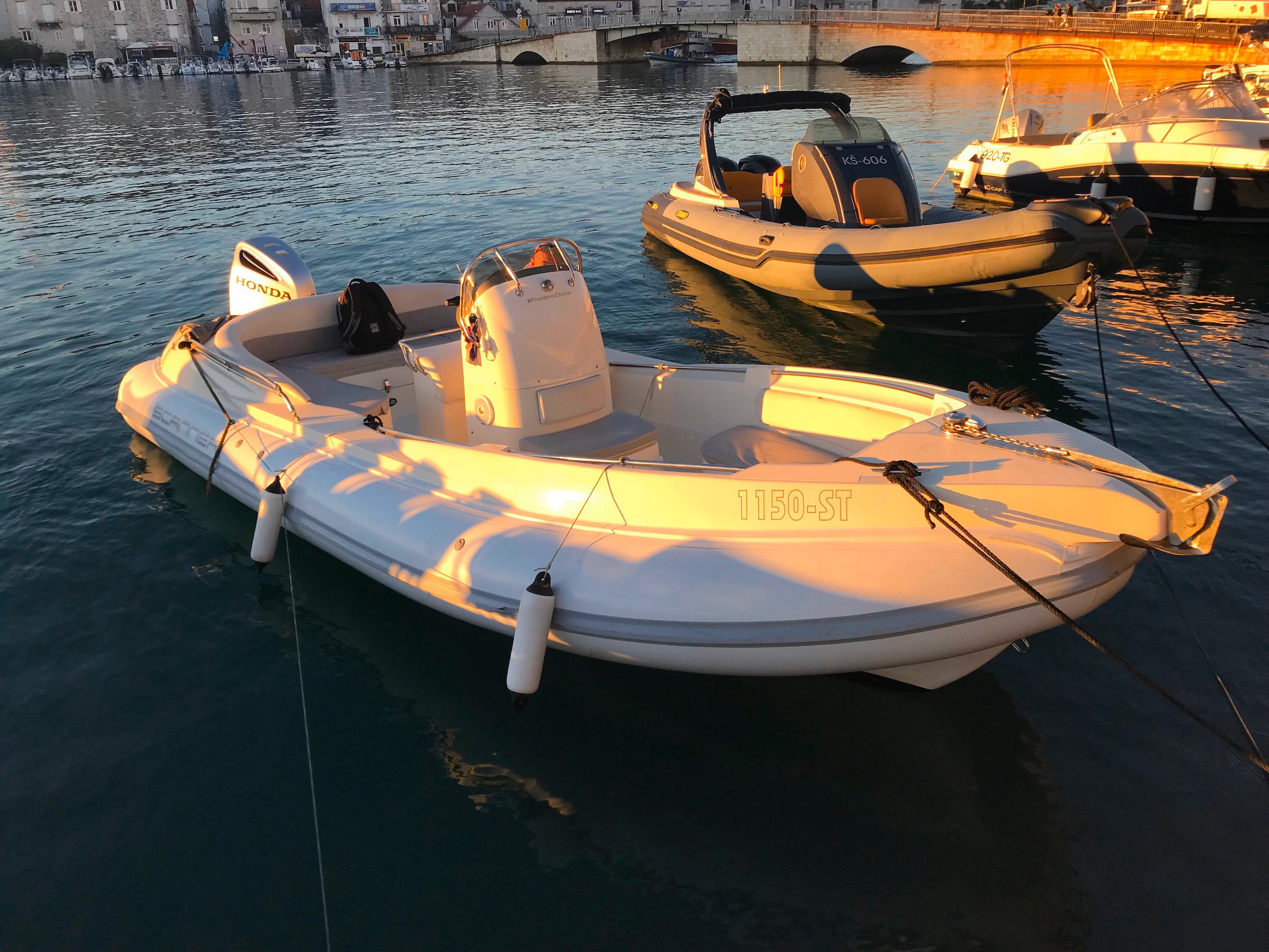 Envy Tender - Motor Yacht in Trogir