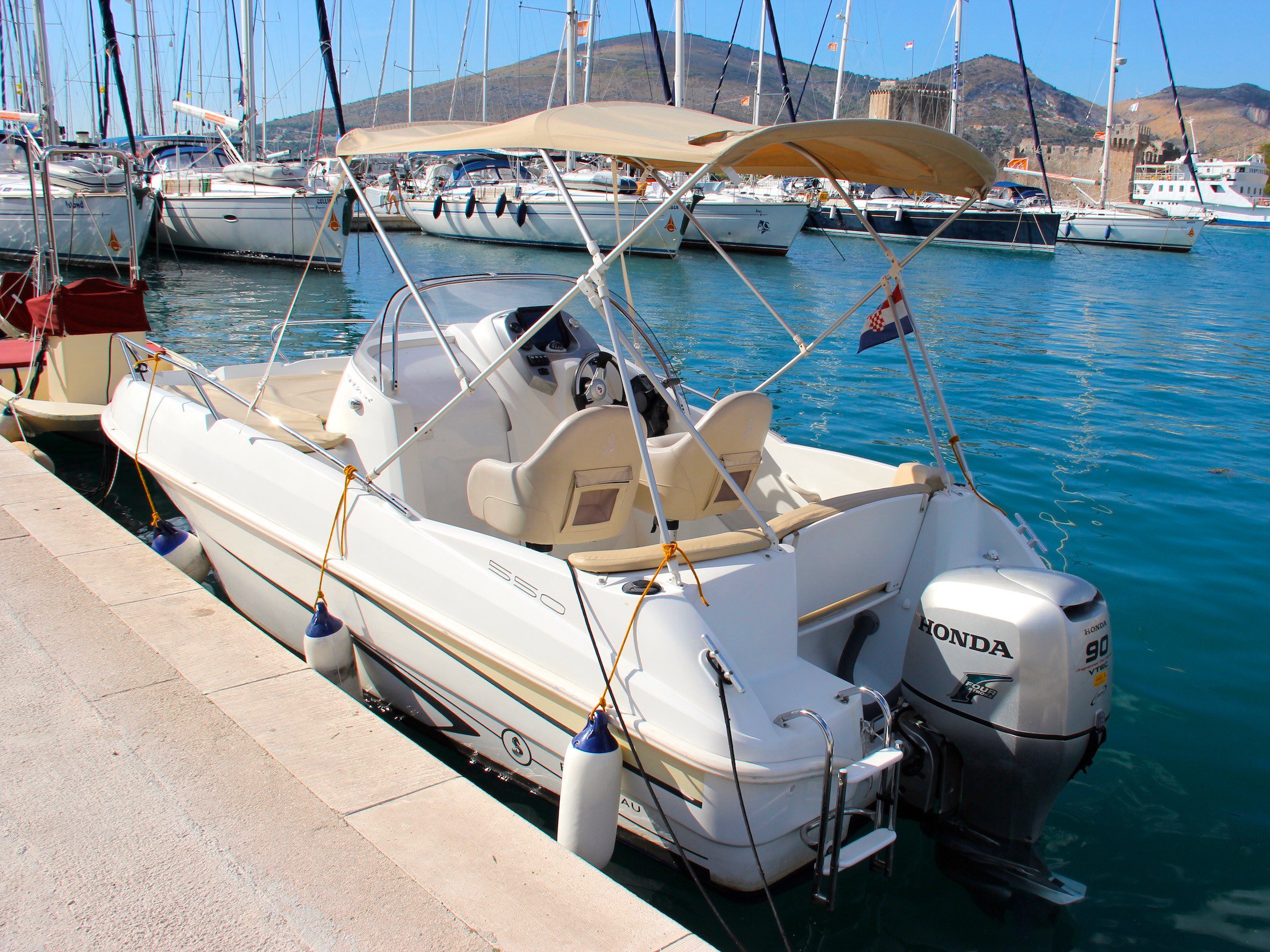 Beneteau Flyer 550 SUNdeck - Motor Yacht in Trogir