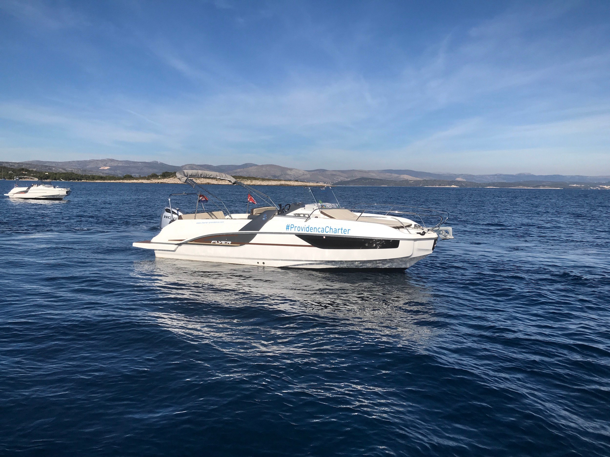 SUNdeck - Motor Yacht in Trogir
