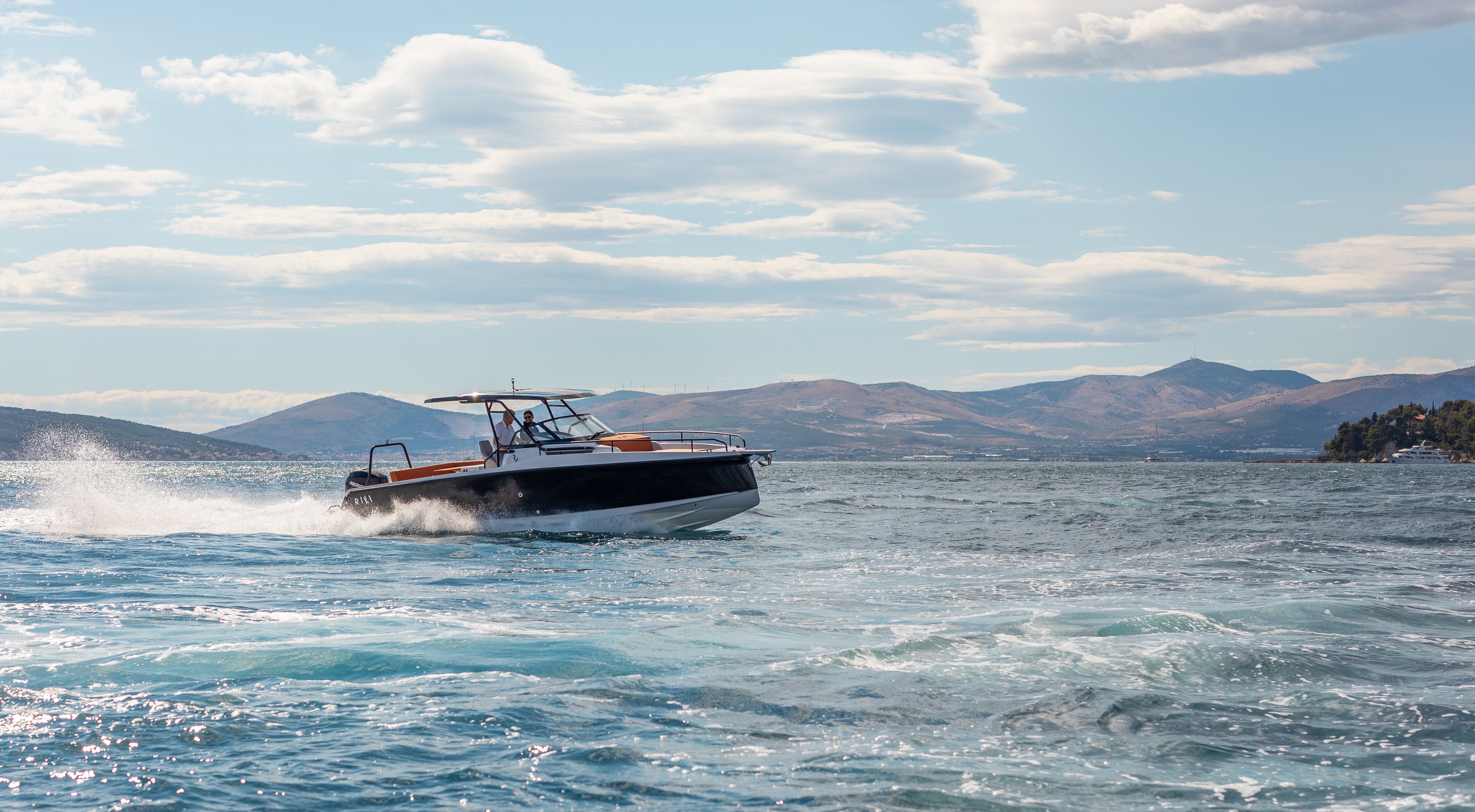 22 - Motor Yacht in Trogir