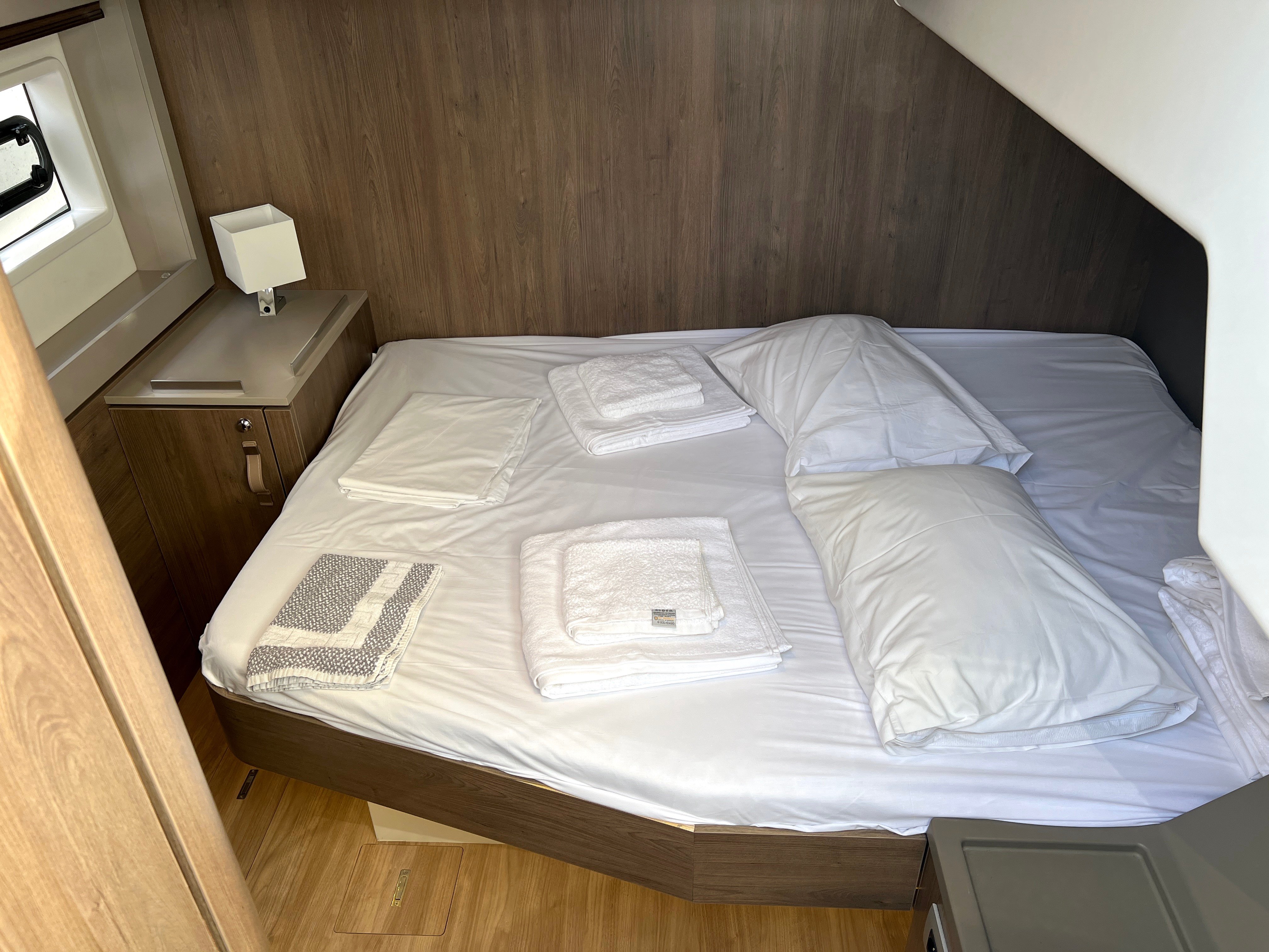 Chillout - Catamaran in Alimos