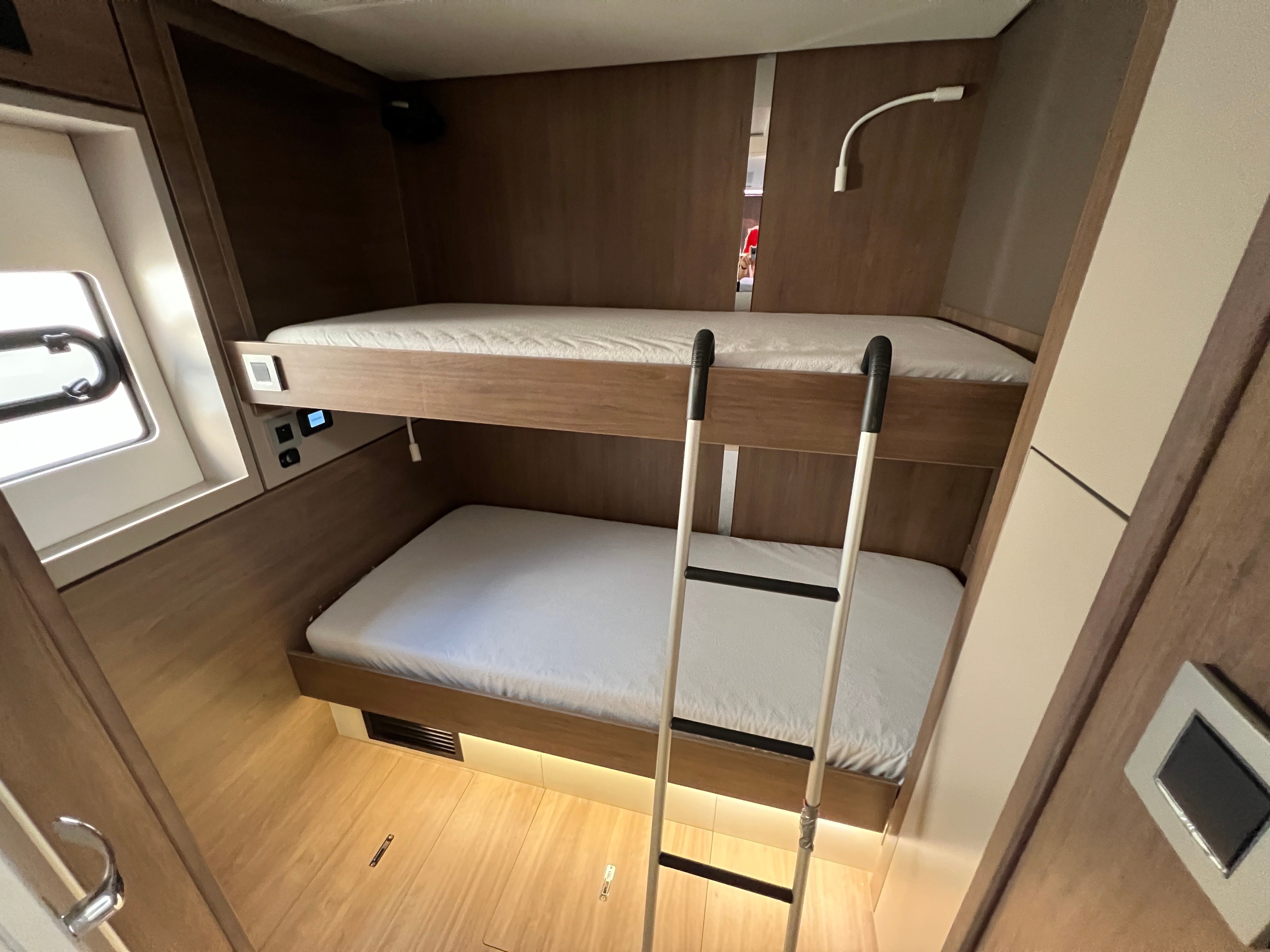 Holiday - Catamaran in Alimos