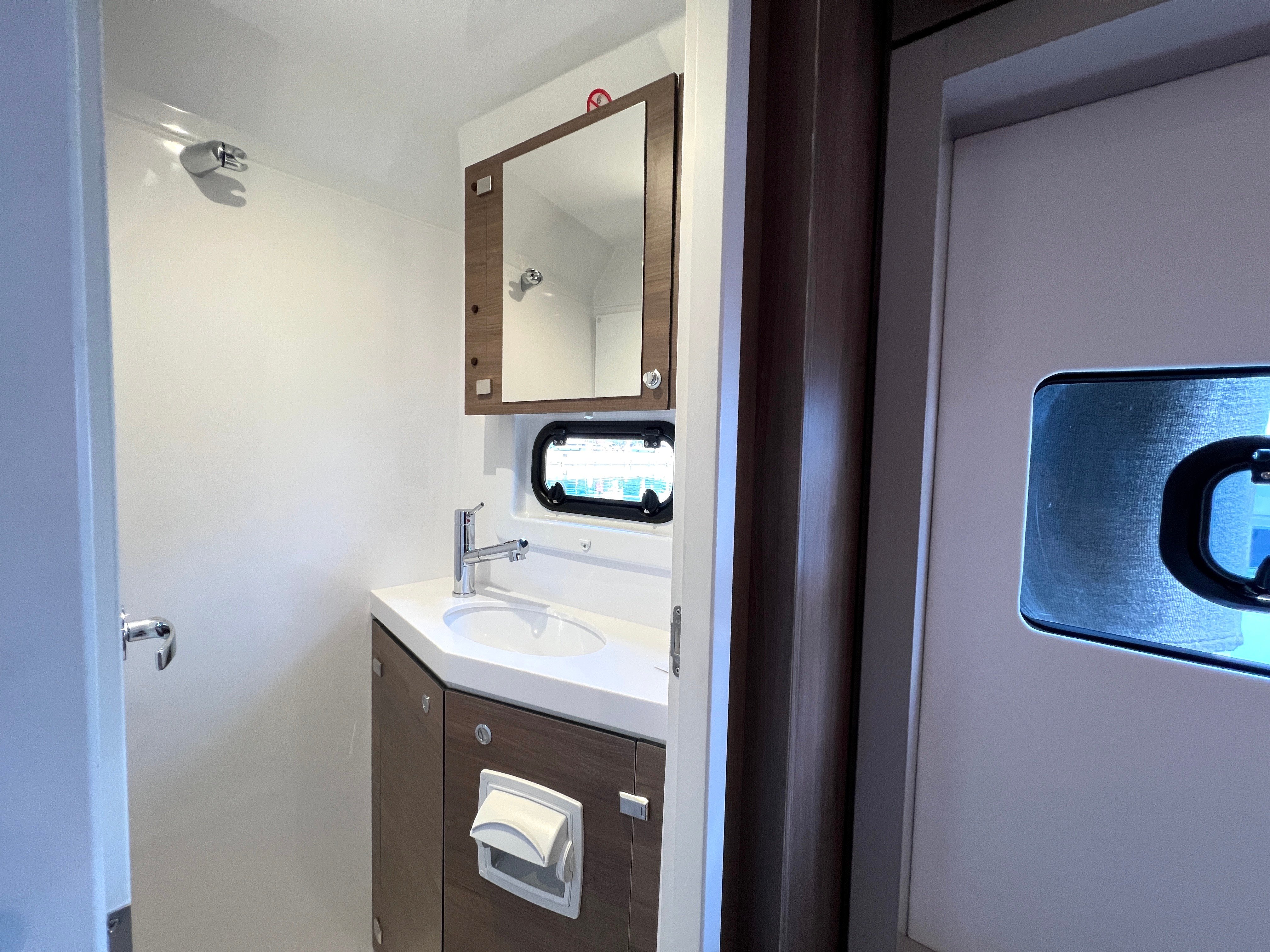 Holiday - Catamaran in Alimos