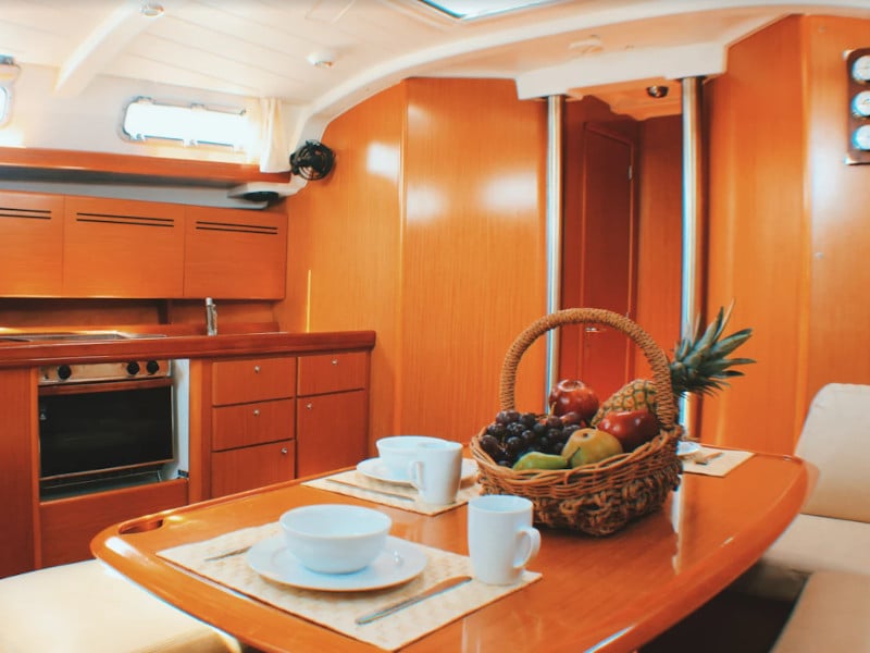 Estera - Sailboat in Kallithea