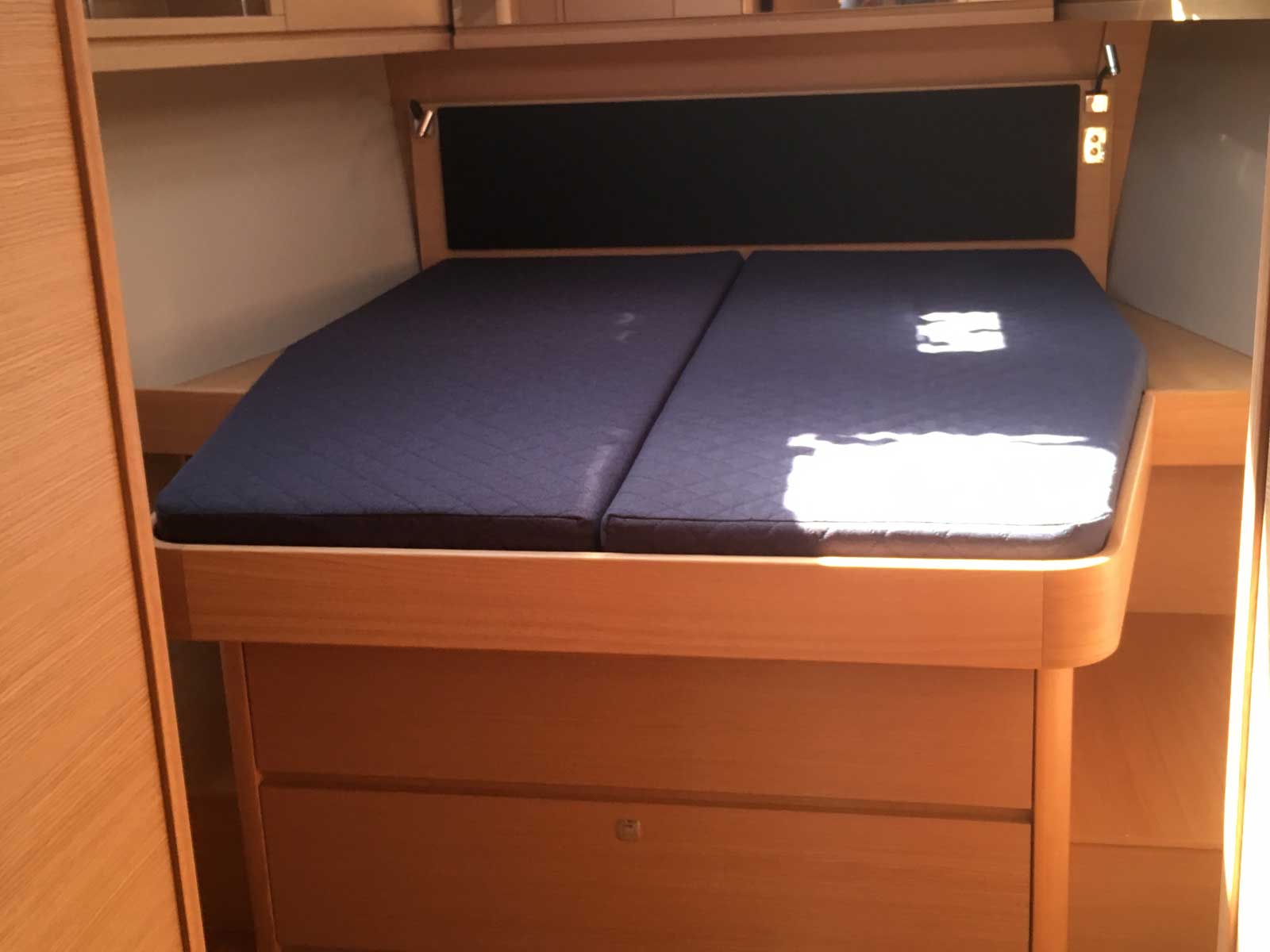 Hola - Yelkenli içinde Portisco