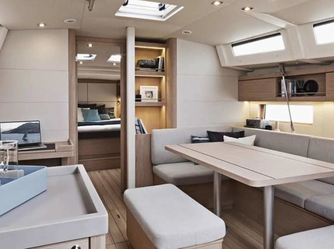 Oceanis 461/3/3 Premium - Sailboat in Marina