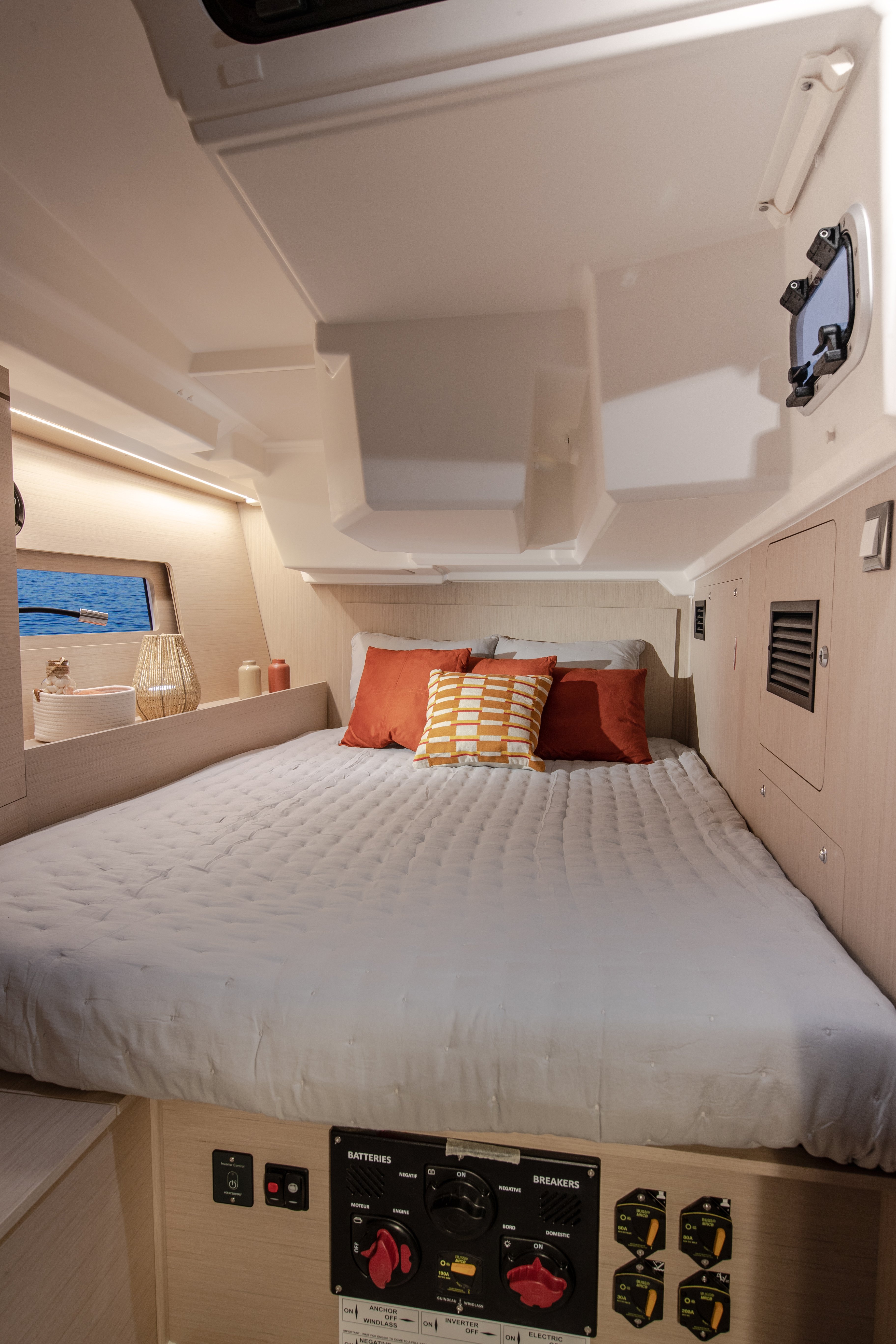 Oceanis 461/3/3 Premium - Sailboat in Wickhams Cay 2