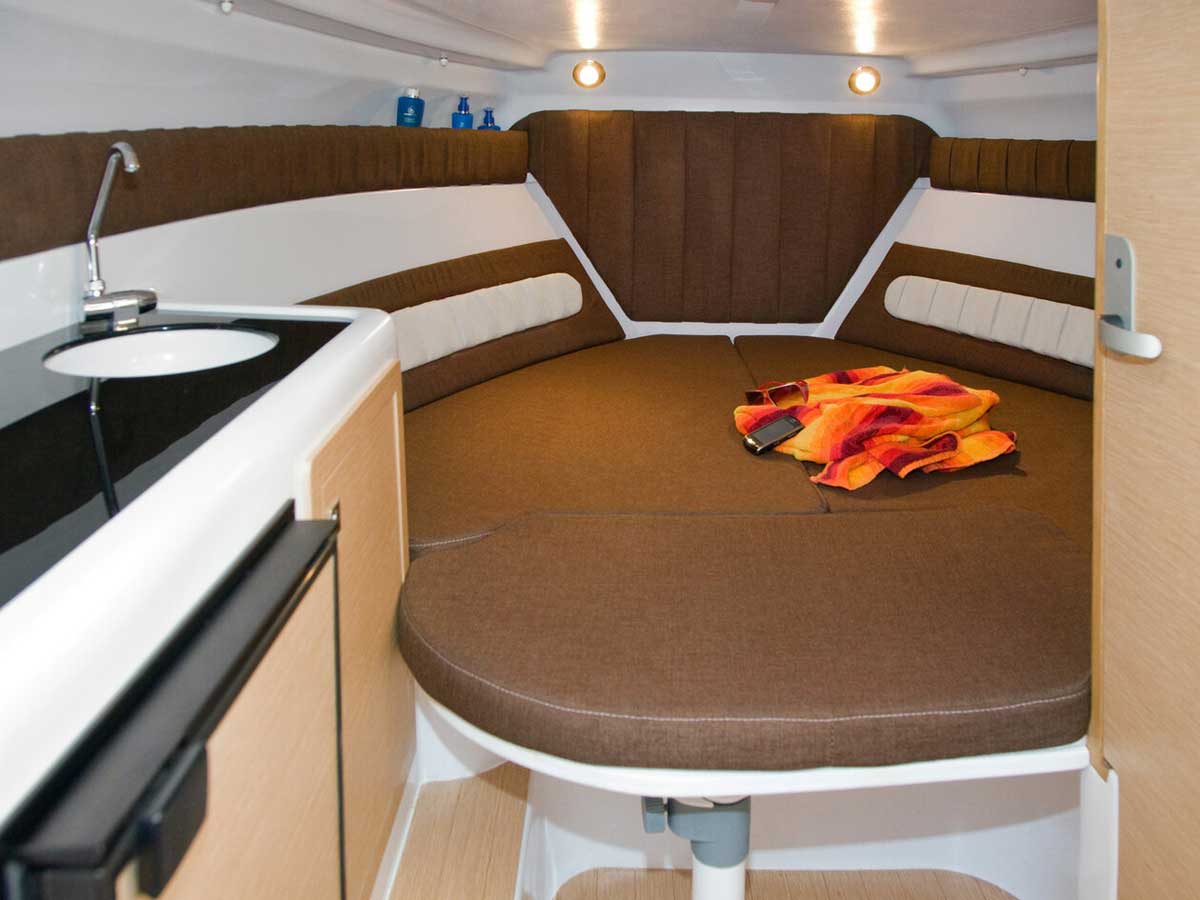 Aimee - Motor Yacht in Sliema