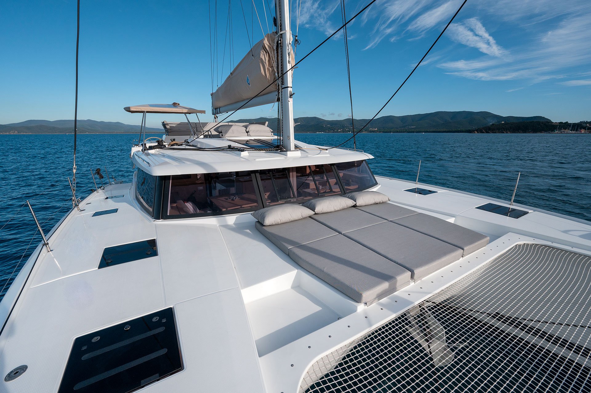 Smeralda - A/C, Generator, Water maker - Catamaran in Castellammare di Stabia