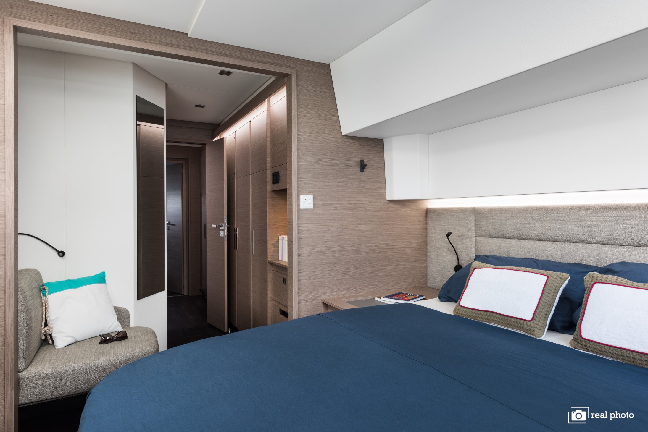 Papa Charlie - A/C, Generator, Water maker - Catamaran in Cannigione