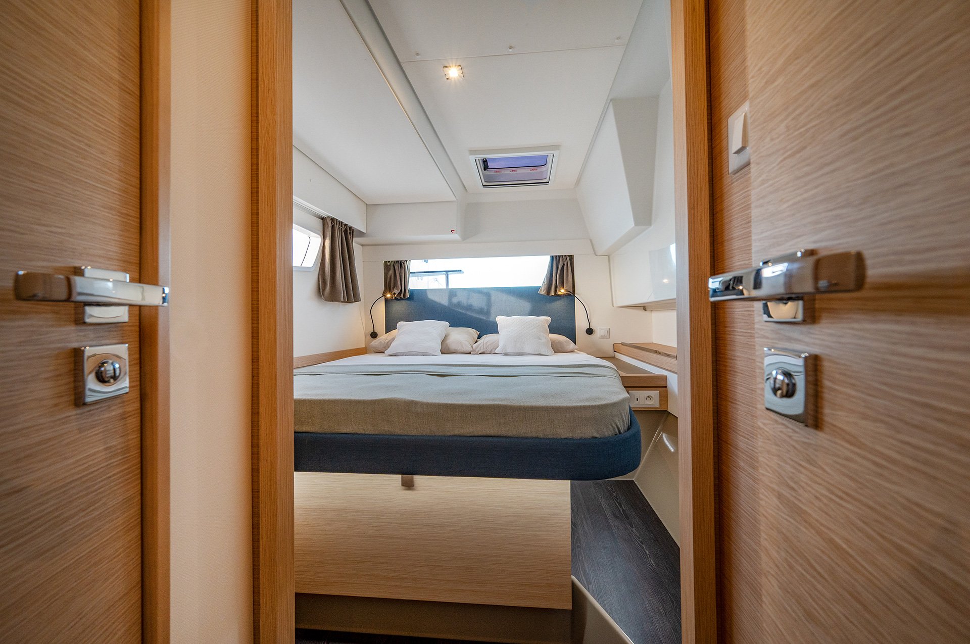 Elsa - A/C, Generator, Water maker - Catamaran in Province of Livorno