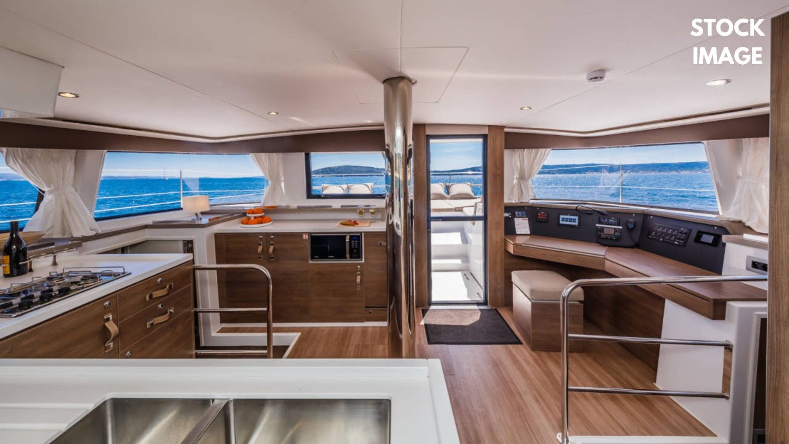 Zen - A/C, Generator, Water maker - Catamaran in Cannigione