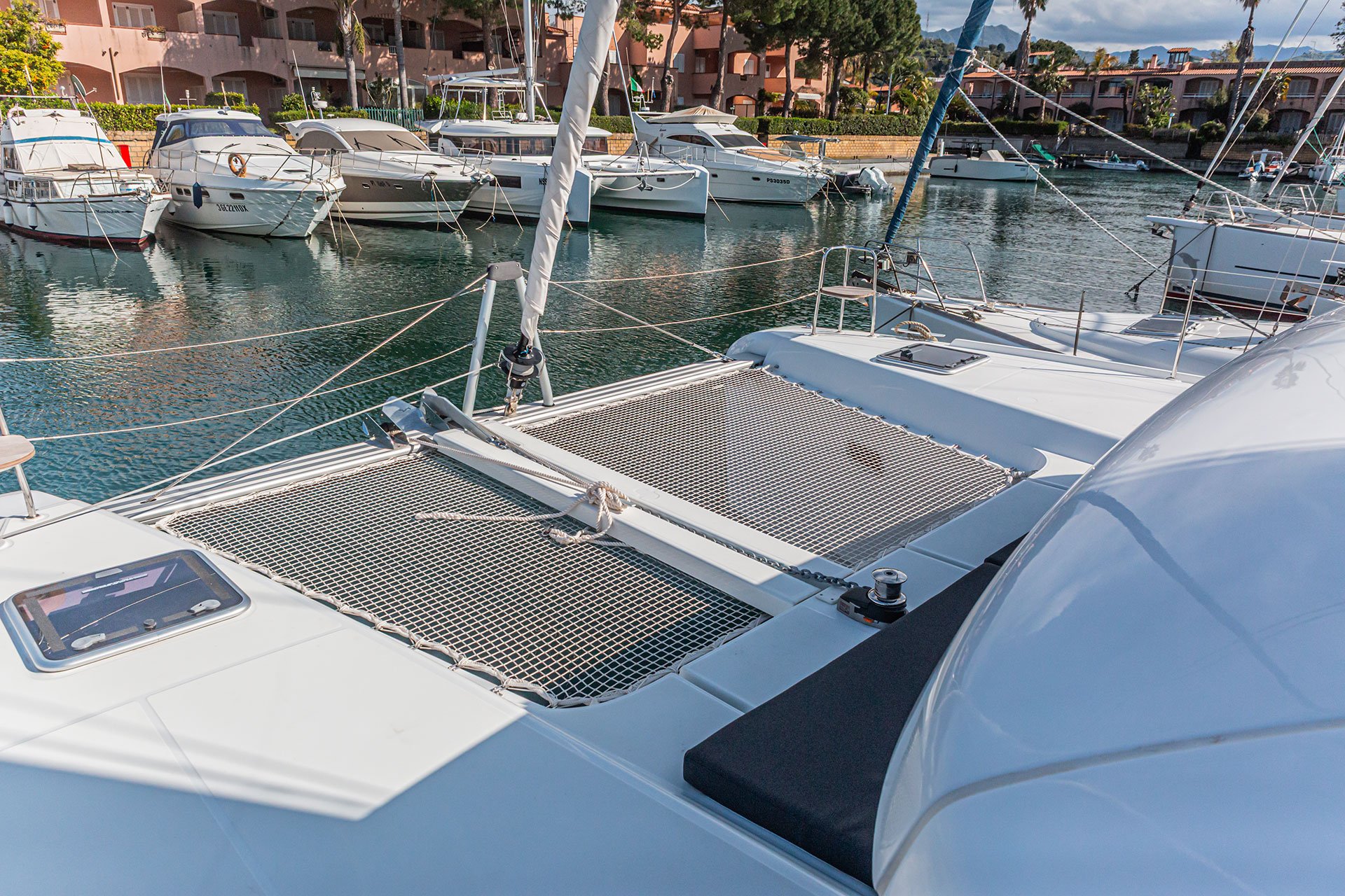 Almalù - A/C, Generator, Water maker - Catamaran in Tonnarella