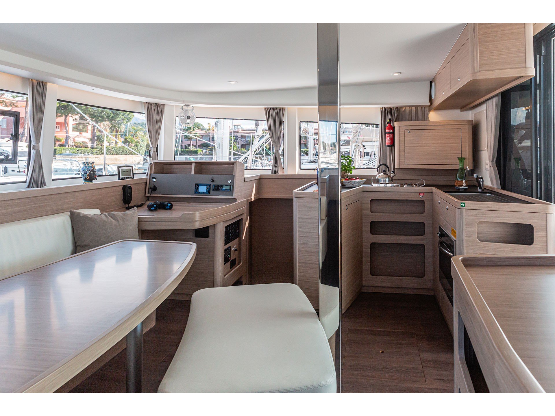 Almalù - A/C, Generator, Water maker - Catamaran in Tonnarella