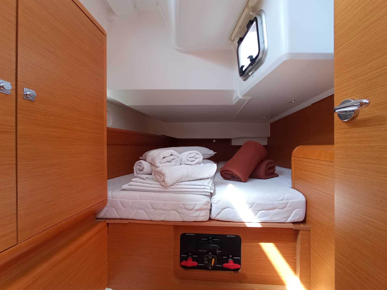 Blue Swan - Sailboat in Lefkada