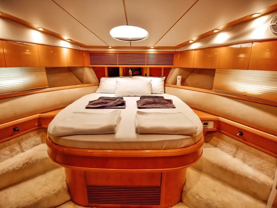 Efe Bey E - Motor Yat içinde Göcek