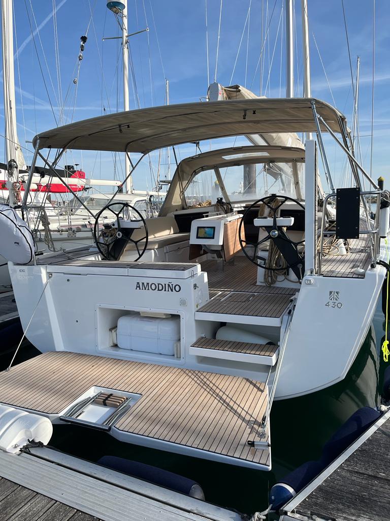 Amodiño - Sailboat in Baiona