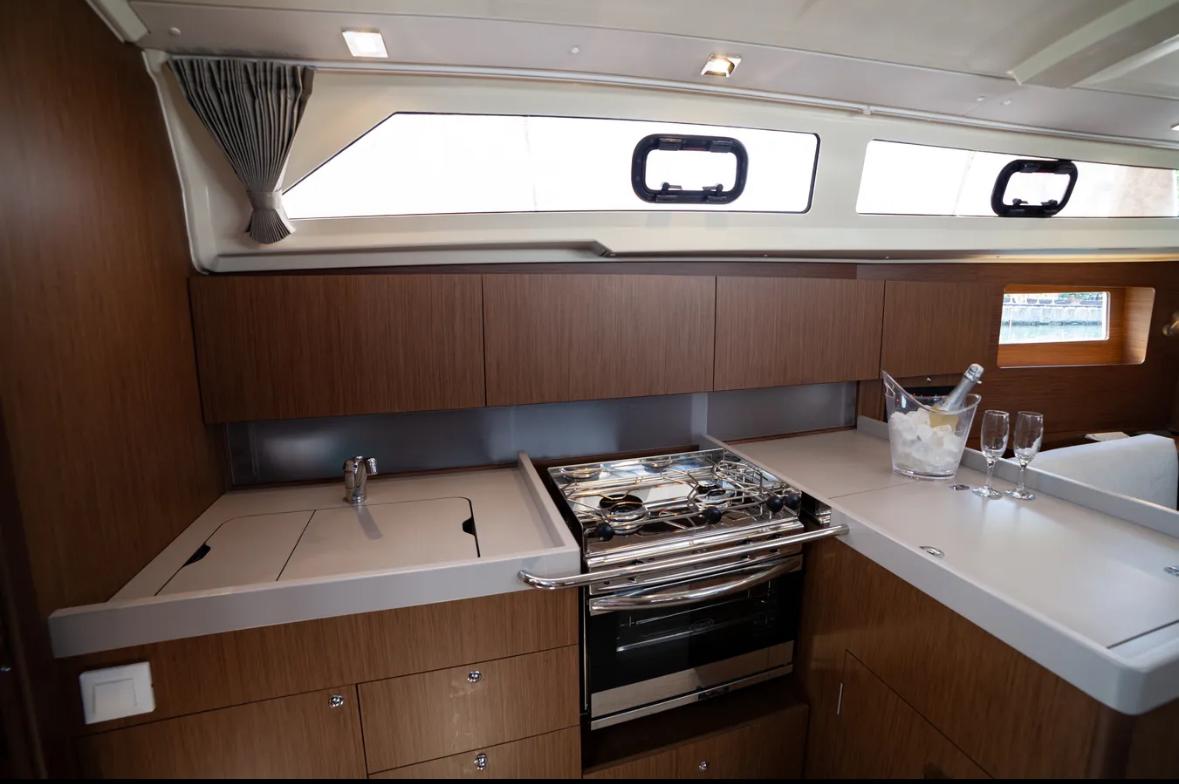 Sail Polaris - Yelkenli içinde Karagözler